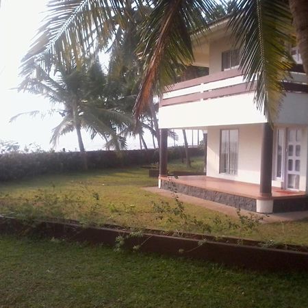 Kappad Beach Resort Chemancheri Extérieur photo