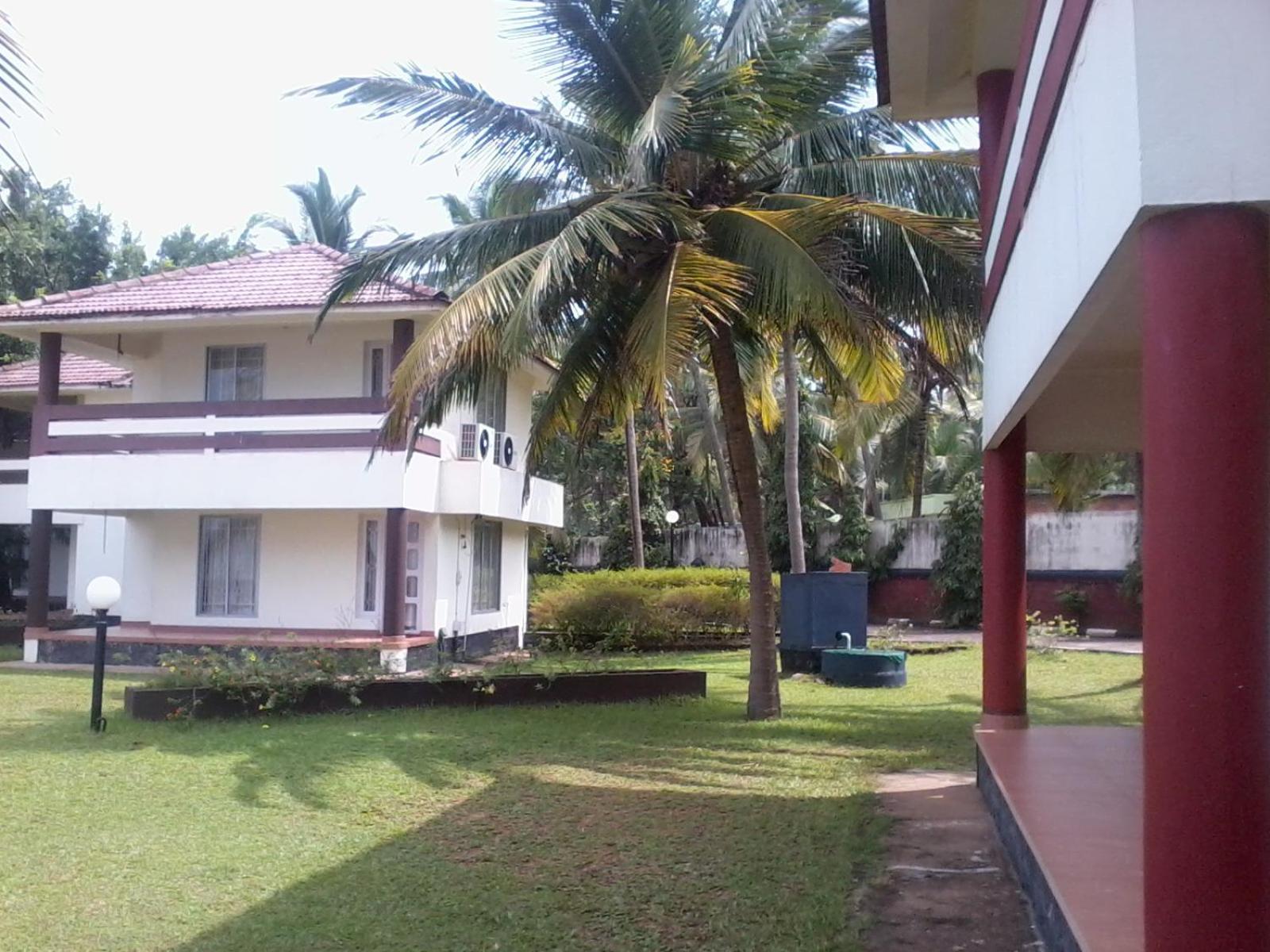 Kappad Beach Resort Chemancheri Extérieur photo