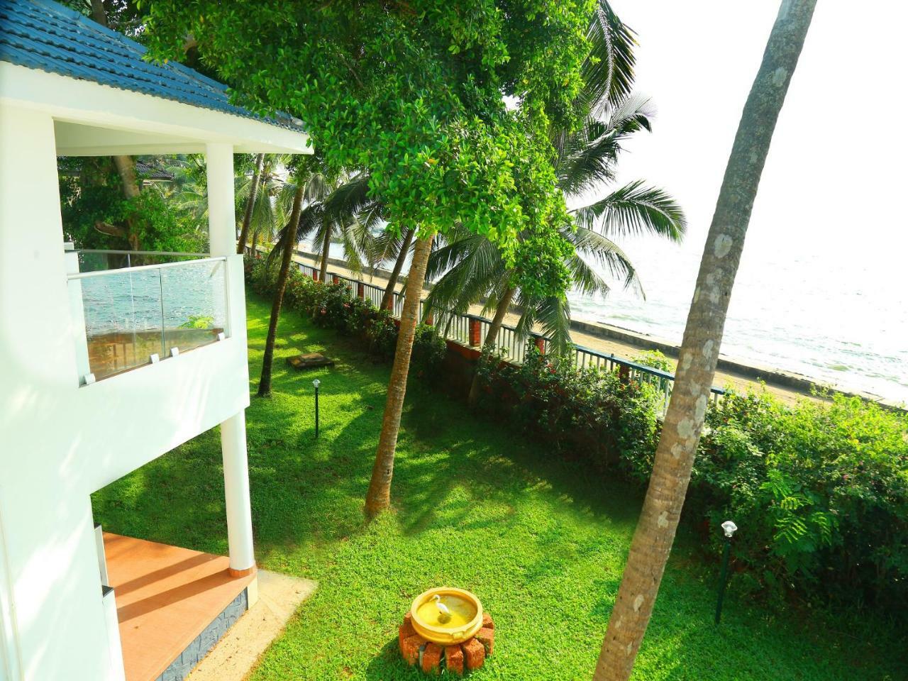 Kappad Beach Resort Chemancheri Extérieur photo